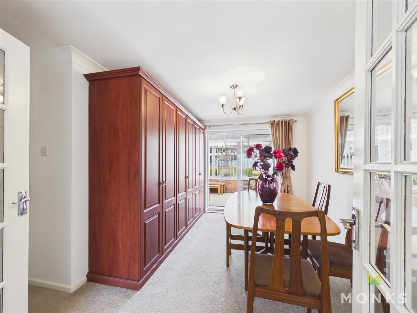 40 Pyms Road, Shrewsbury, SY4 5YN For Sale